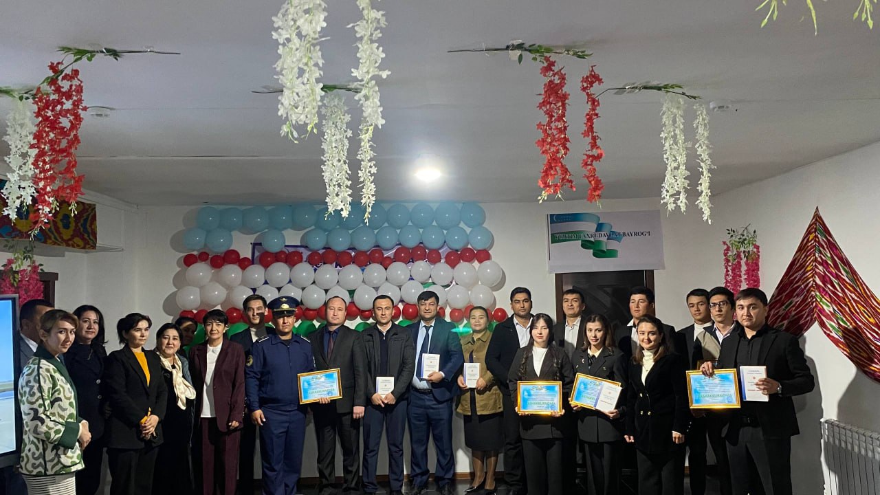 A spiritual and educational event was held on the theme "Pride of My Country - The National Flag."