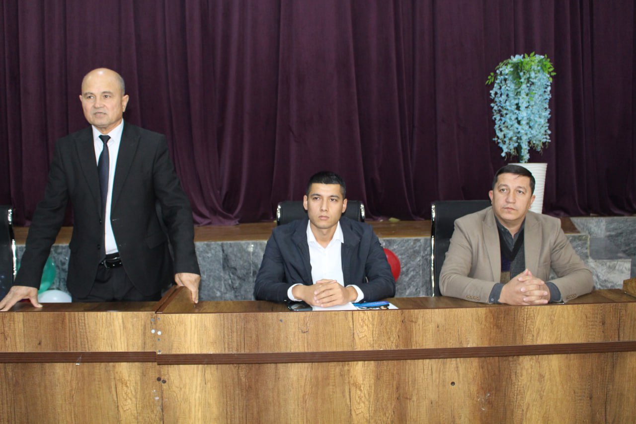 "Kelajakka qadam” dasturi doirasida bitiruvchilar bilan uchrashuv bo‘lib o‘tdi