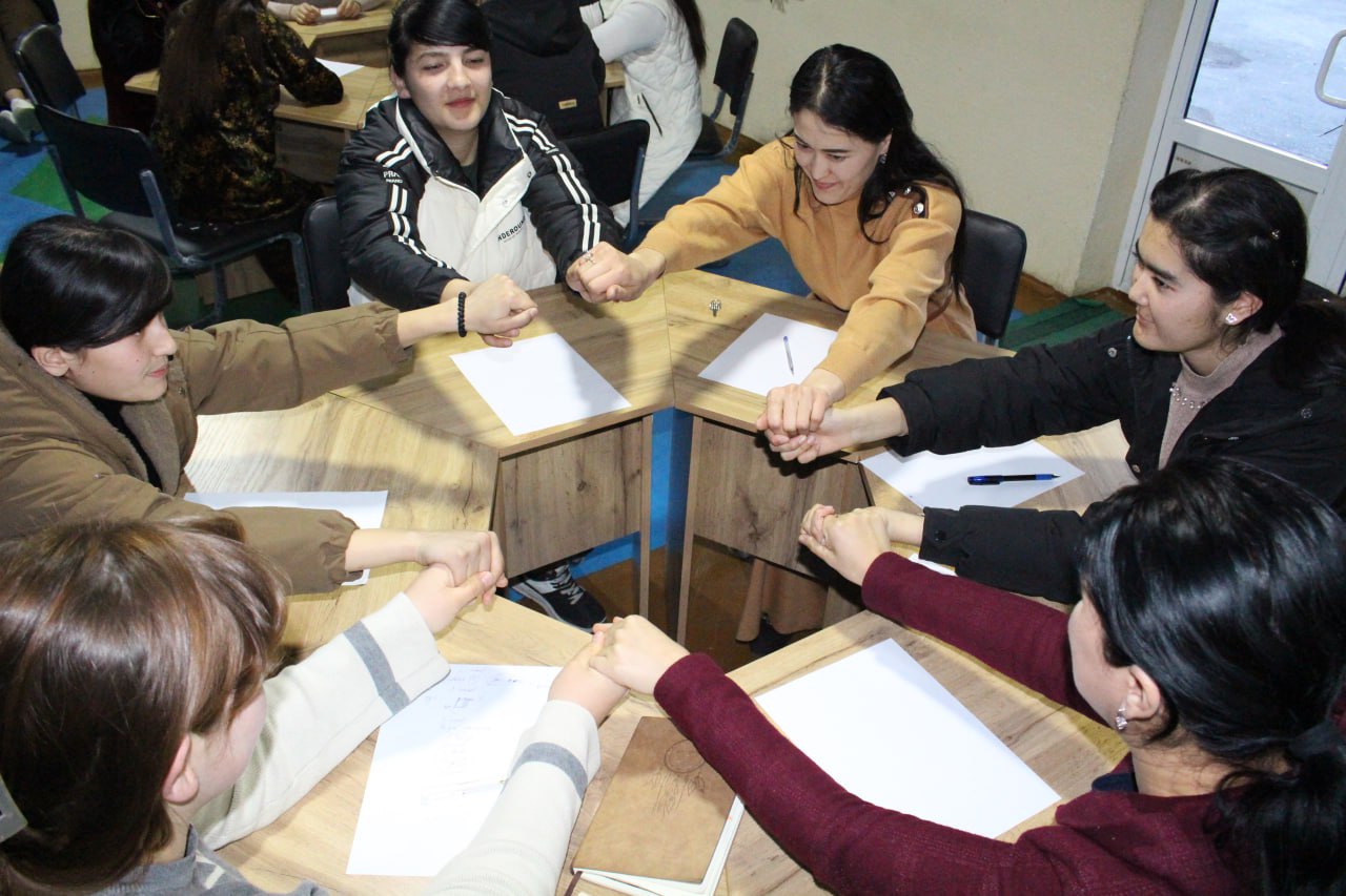 The intellectual game "Zakovat" was held at the student dormitory to help students spend their free time meaningfully.