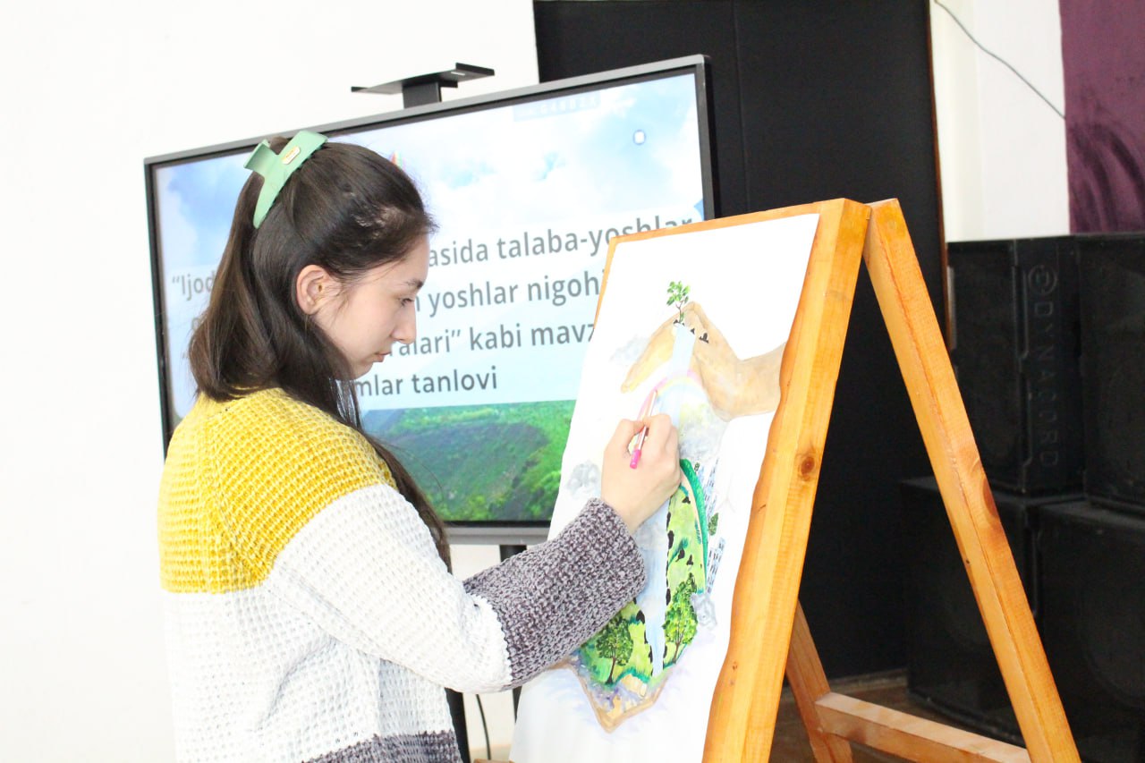 A competition of paintings on topics such as Uzbekistan through the eyes of young people and landscapes of Uzbekistan