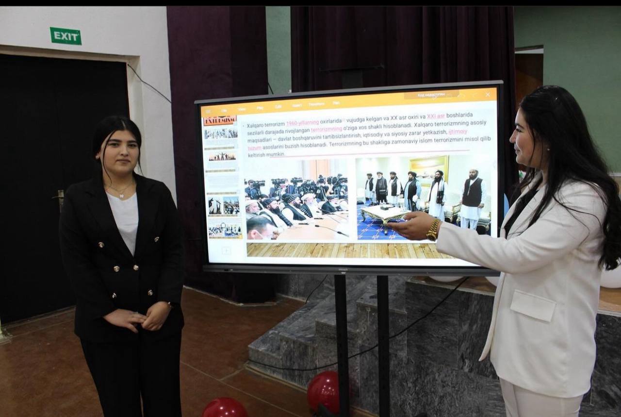 In the Hall of activists of the International University of innovation, the best infographics, a photo contest dedicated to the awareness of young people from the "threats of ecstermism and terrorism" was held.