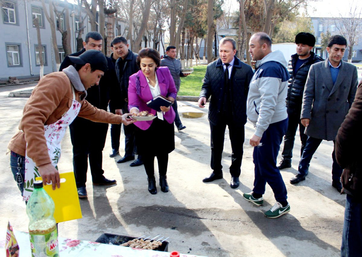 In order to meaningfully spend free time of the students, the "Let's cook" and "Secrets of cooking delicious dishes" contests were held in the student residence.